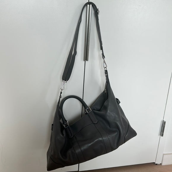 Uri Minkoff gray duffel bag - large and sturdy - great for travel - chic - Picture 1 of 7
